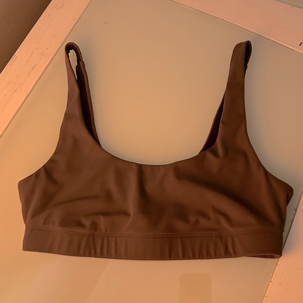 Vuori Daily Sports Bra size small